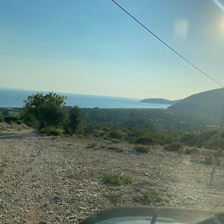 Maison Bellevue - 2 Bdrm Villa In Borsh Beach Dış mekan fotoğraf