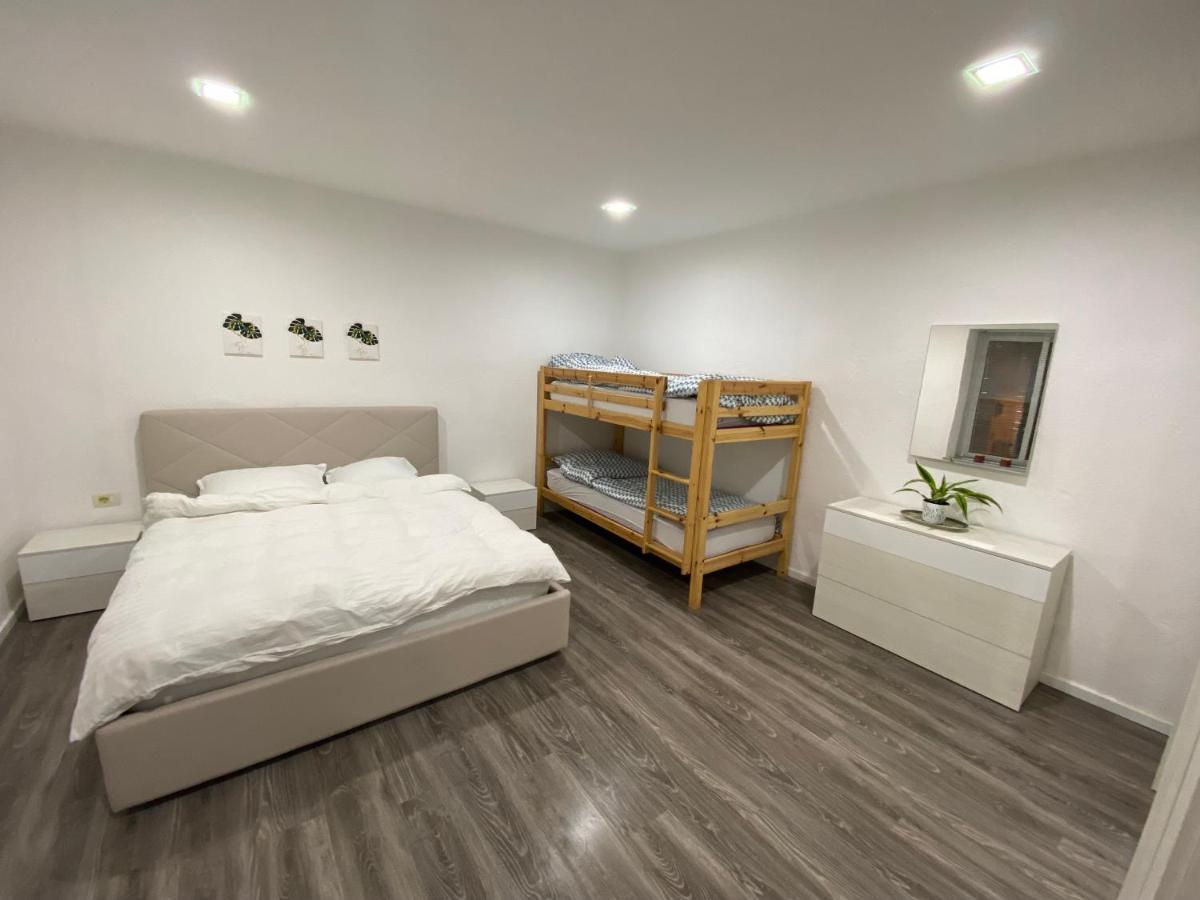 Maison Bellevue - 2 Bdrm Villa In Borsh Beach Dış mekan fotoğraf